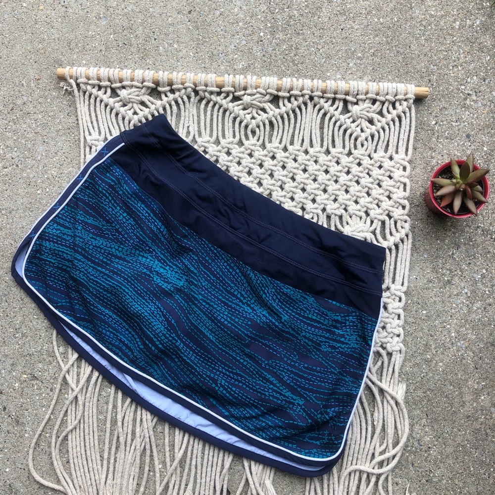 Athleta Printed Skirt / Skort Size 6